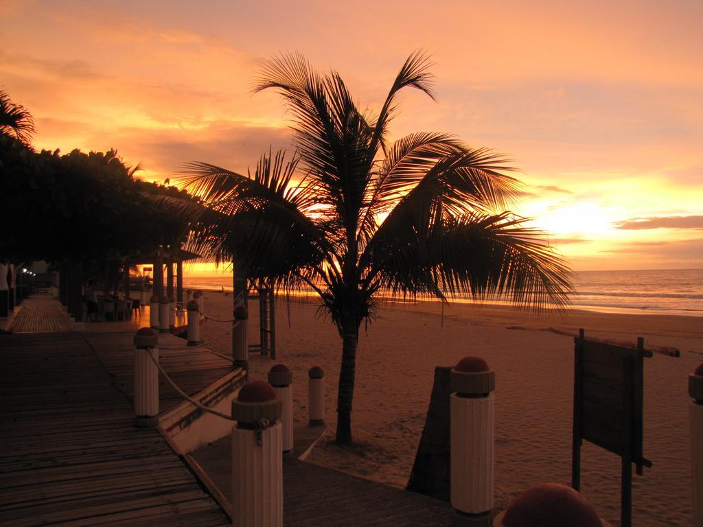 Playa Almendro Resort トンスパ エクステリア 写真