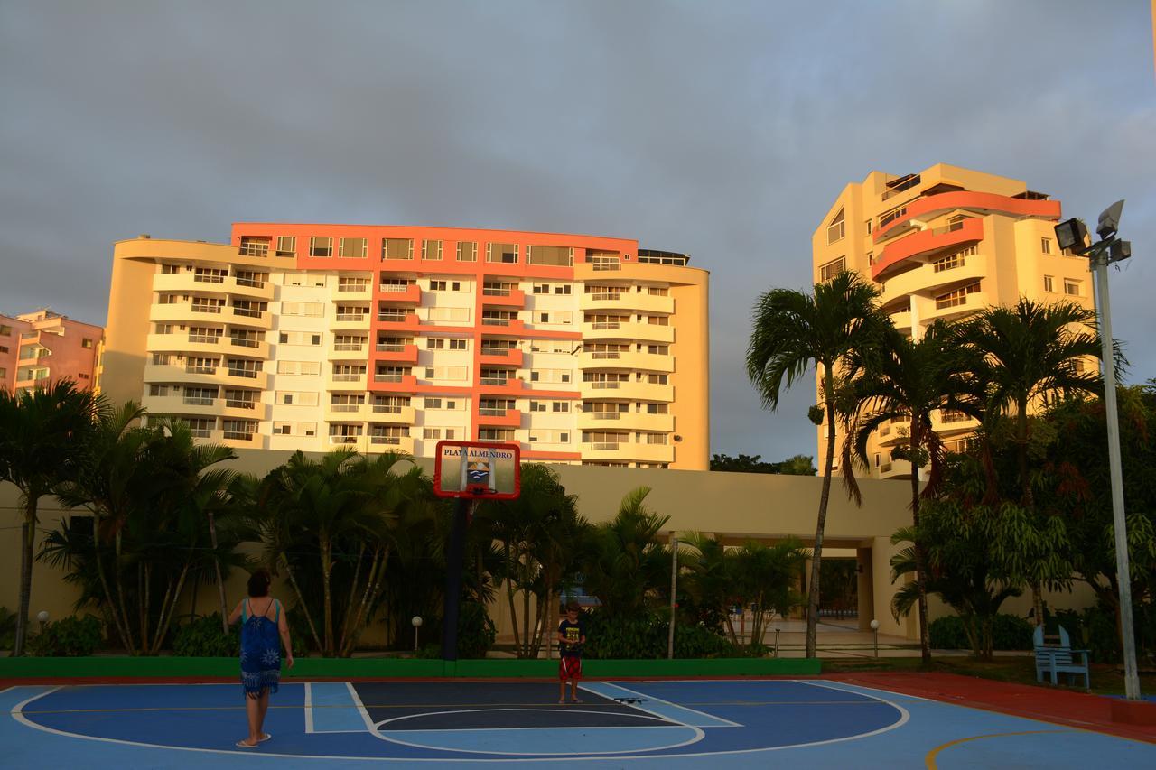 Playa Almendro Resort トンスパ エクステリア 写真